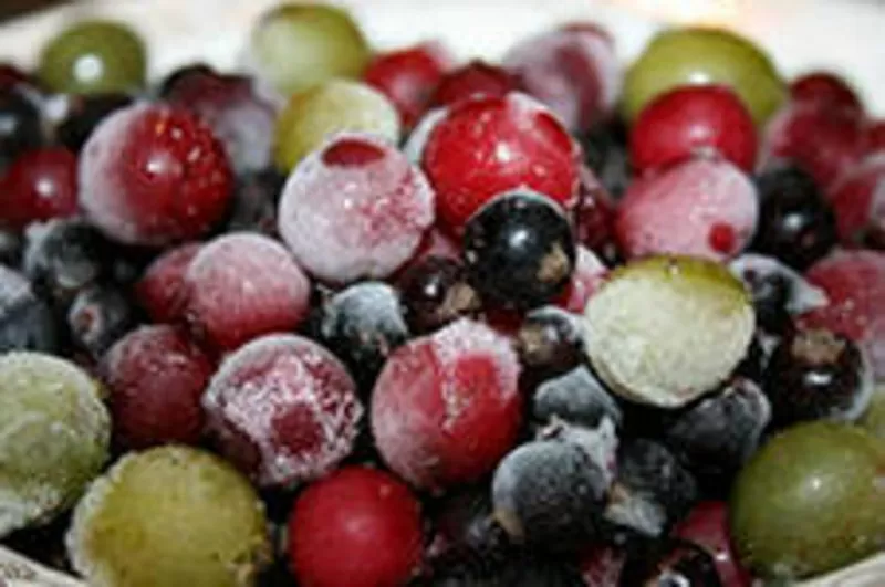 Продам оптом фрукты,  ягоды замороженные 
