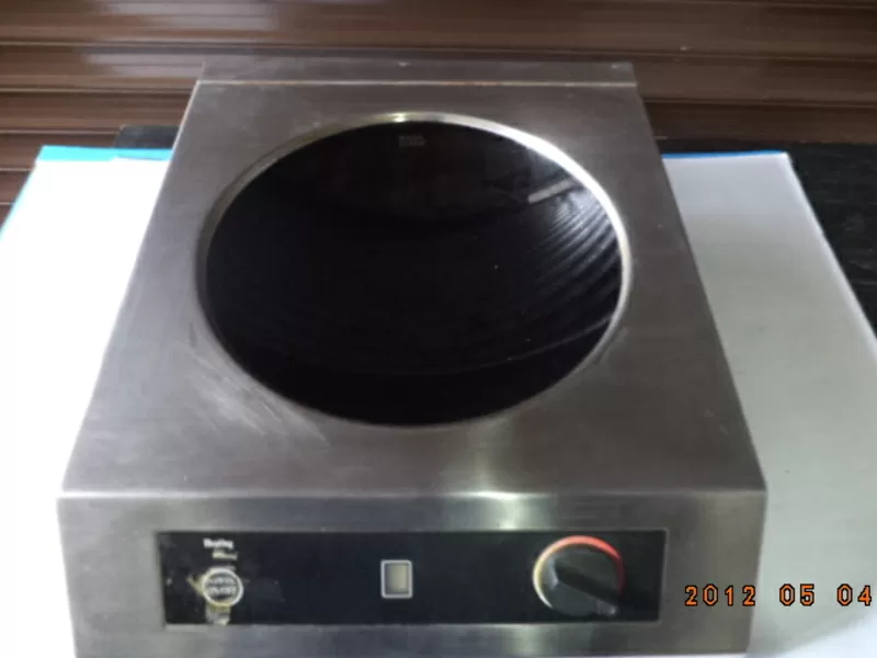 Продам Плиту Индукционную WOK SIRMAN CW 25 бу