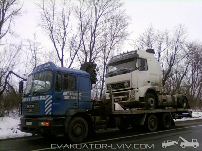 Послуги евакуатора у Львові