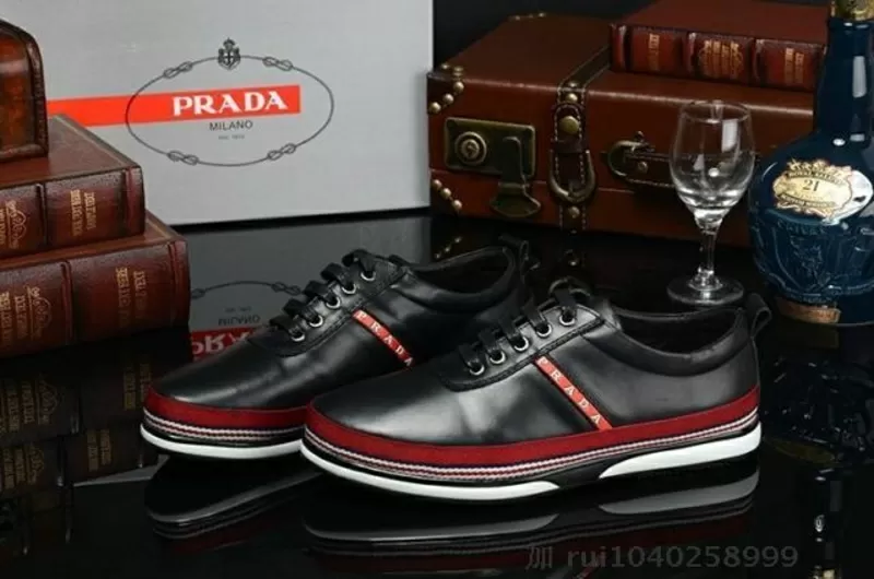 Взуття Prada