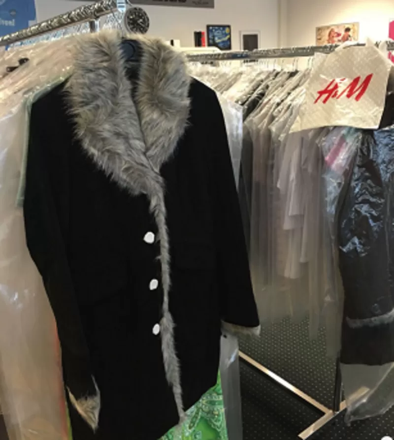 Распродажа: запас Н & М — Цена: 2 EUR/шт,  включая зимние куртки !!! 2