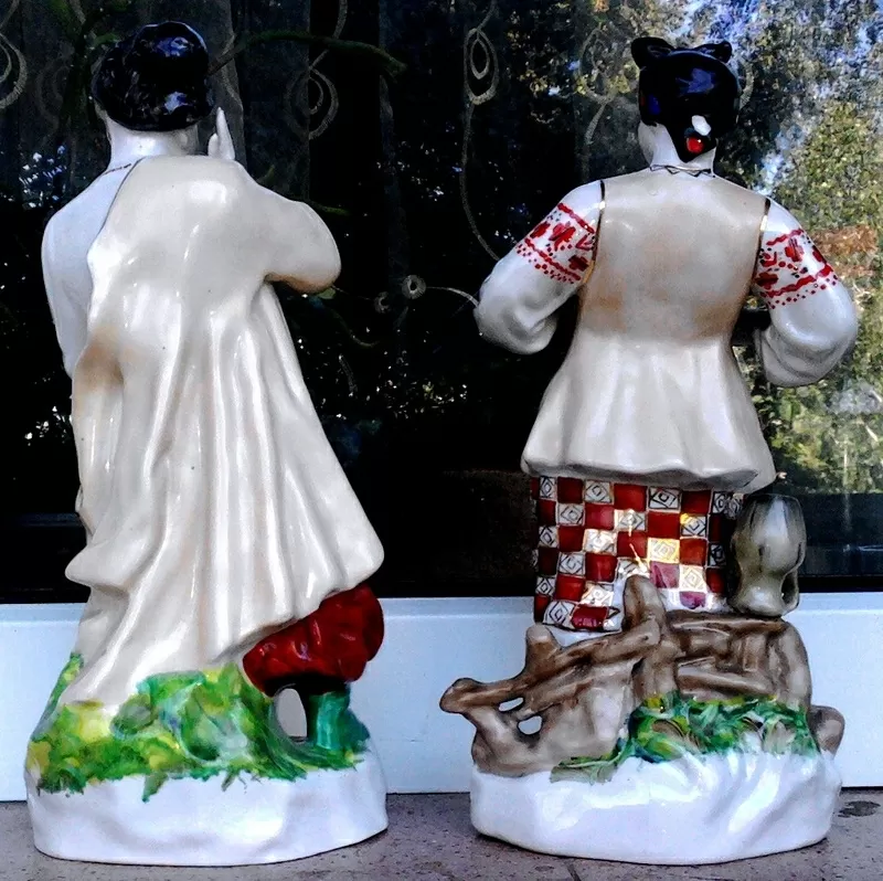 Статуетки: Карась і Одарка. Знаменита скульптурна група Карась та Одар 3
