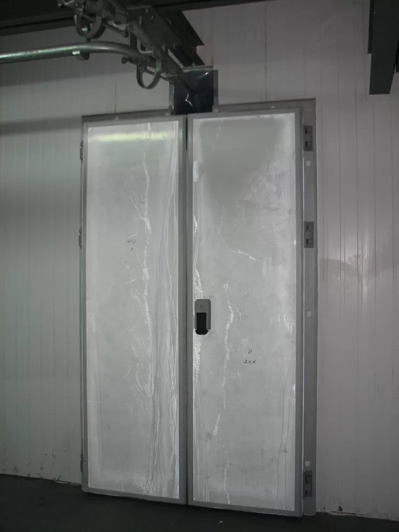 Двери холодильные распашные для камер