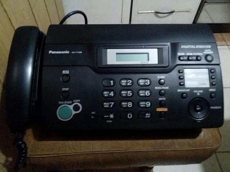 Телефон-факс Panasonic  2