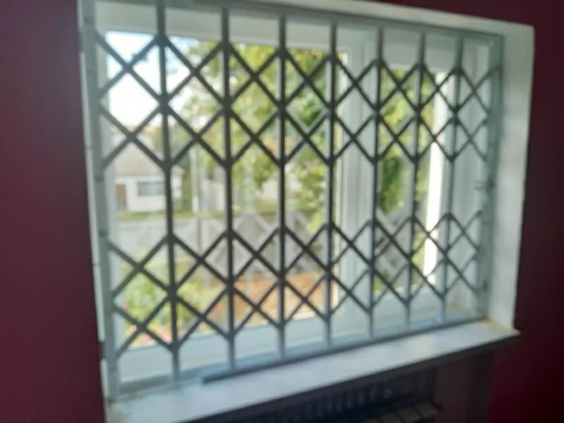 Розсувні решітки (гармошка) на вікна та двері Стрий 2