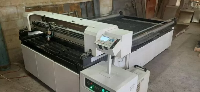Лазерний верстат для різання металу,  фанери,  акрилу CO₂ 180 Вт. ПРОДАЮ 6