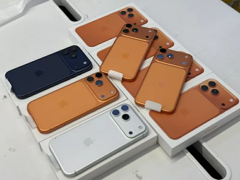 Apple iPhone 17 Pro Max,  17 Pro,  17,  iPhone Air,  iPhone 16 Pro Max 4