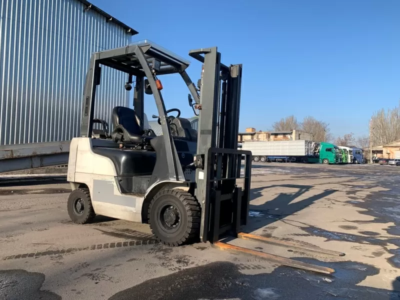 Газ-бензиновий навантажувач Nissan,  2012 року. Модель: P1F1A15D 5