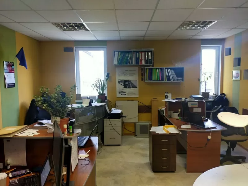 Окрема комерційна будівля у Львові  вул. М. Лобачевського,  4 8