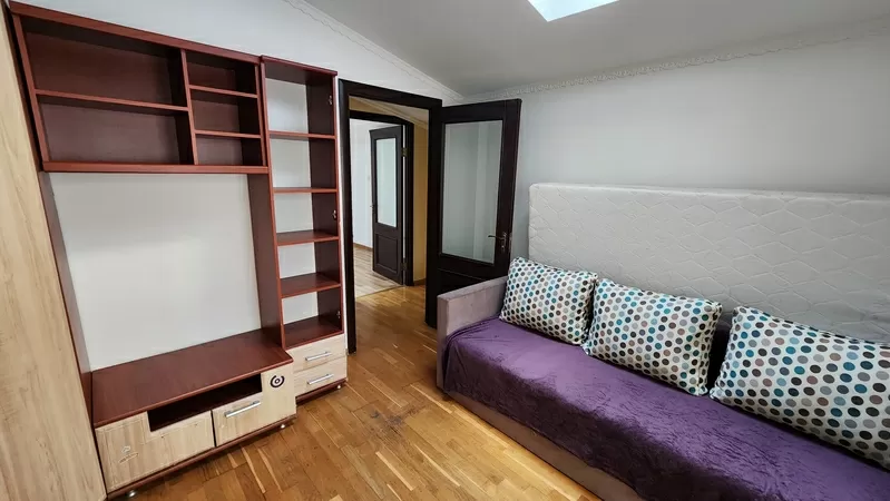 Продаж 2-кімнатної дворівневої квартири в центрі вул. Огієнка,  11 3