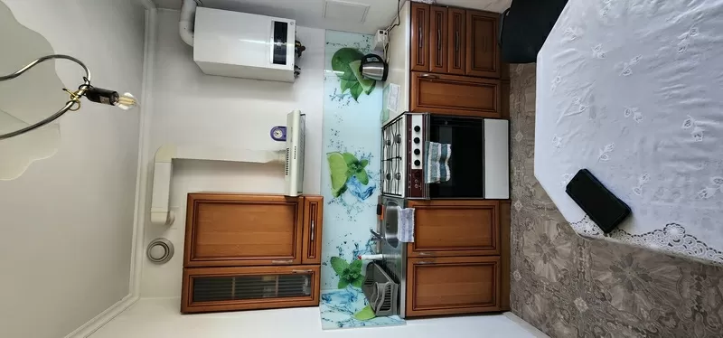Продаж 4-кімнатної квартири. З меблями і технікою, вул.Скісна 4 4